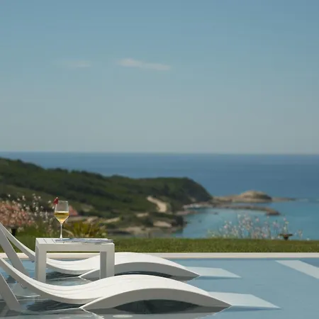 Agnanti Villa *